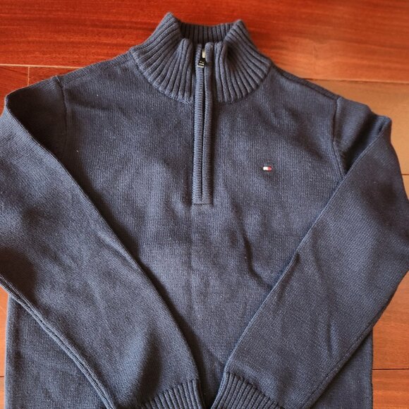 sweater - Picture 1 of 5